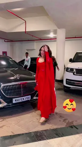 glitterglam #kairaadvani #festival #fyp #foryou #bollywood #foryoupage #tiktok #tiktokindia 