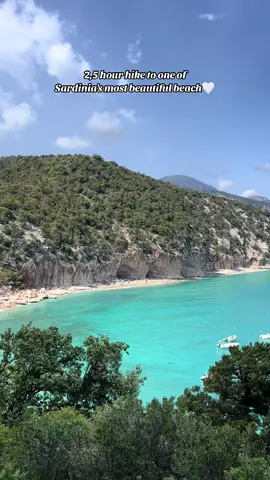 Hike day🤍 #sardinia #sardegna #hike #beach #bauneicoast #travel #calaluna 