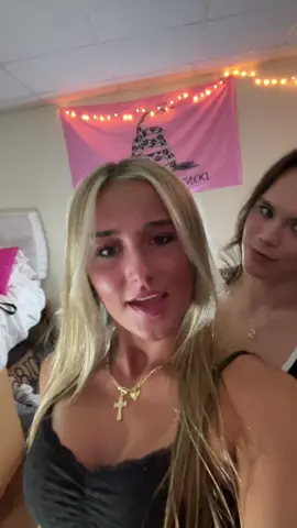 HIIIII