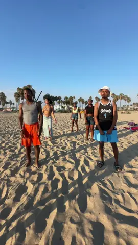 Me Forcing random people to do this dance with me 😭