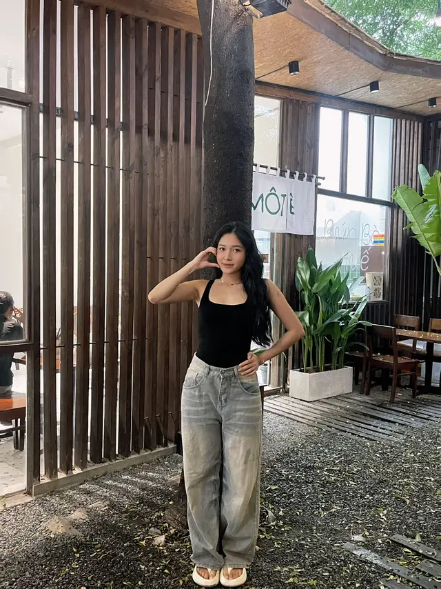 Không muốn bơi vì chìm đắm trong ánh mắt nàng🖤 #xh #OOTD #phoidodicaphe #outfitideas 