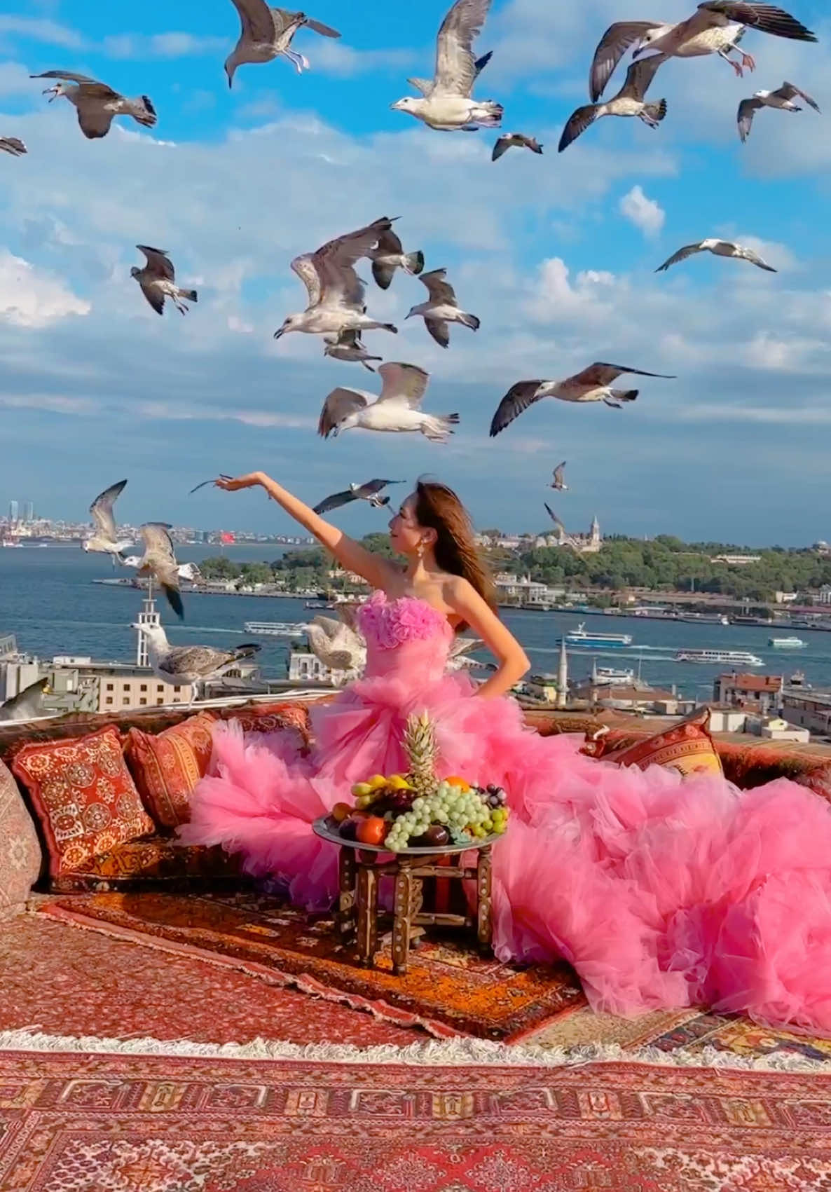 Rooftopgalata always like a Dream 🧿😍✅ #turkey #istanbul #photoshoot #photography #galatatower #flyingdress #fyp 