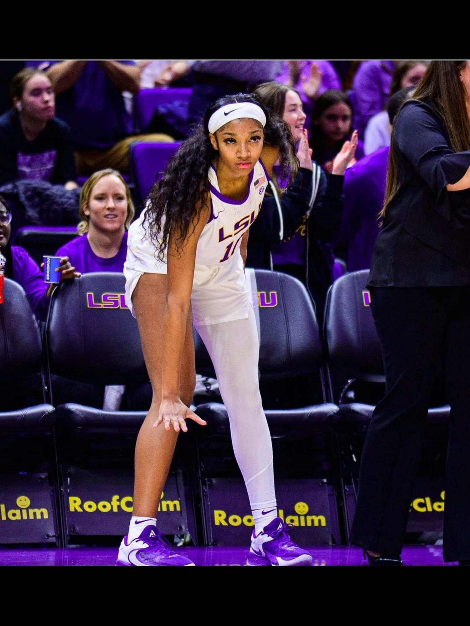 The REAL reason why Angel Reese wears a leg sleeve #WNBA #angelreese