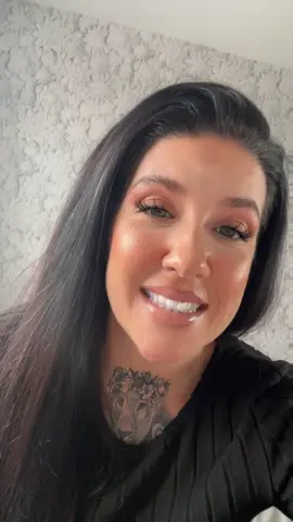 Teeth whitening strips! #whiteteeth #day2  #wowzer #teethwhitening #brightwhite #content #tiktokshop #tiktokmademebuyit #tiktokuk #contentcreator #fyp #fyppppppppppppppppppppppp 