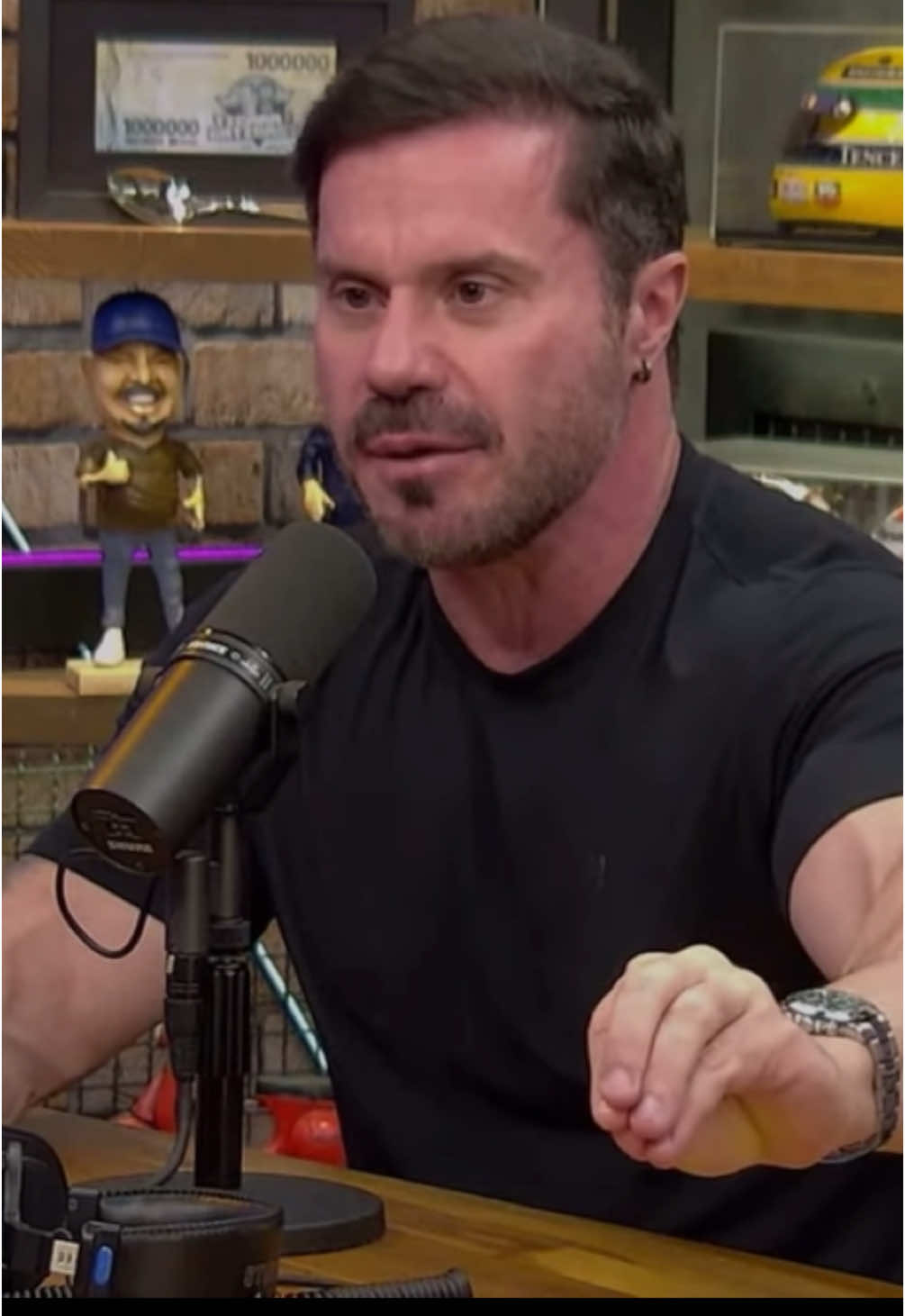 Olha o que o Cariani acabou de postar @Renato Cariani como controlar o pico de insulina ao comer seu paozinho.  #renatocariani #cortespodcast #viral #foryou #dieta #treino #Fitness #Lifestyle #tiktokcortes 