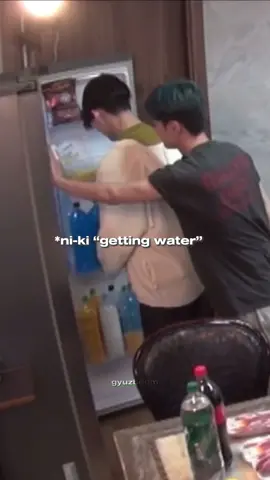 ni-ki pulling his japanese card for his precious ice cream #enhypen #enhypenedit #enhypen_belift #enhypenengene #enhypenfyp #enhypenedits #enha 