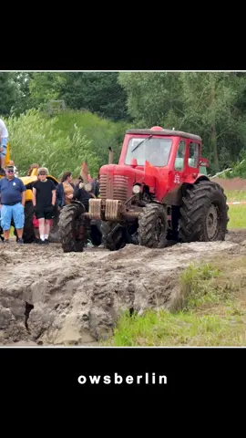 It was made by the USSR. 23. Internationalen Ostblock-Fahrzeugtreffen in Pütnitz, Deutschland 2024 #offroad #offroading #4x4 #4x4 #ussr #ссср #mtz #mts52 #russia #agrar #farm #farming #farmlife #russentechnik #germany #de #deutschland #tractor  #diesel #landtechnik #landwirtschaft #landtechnik