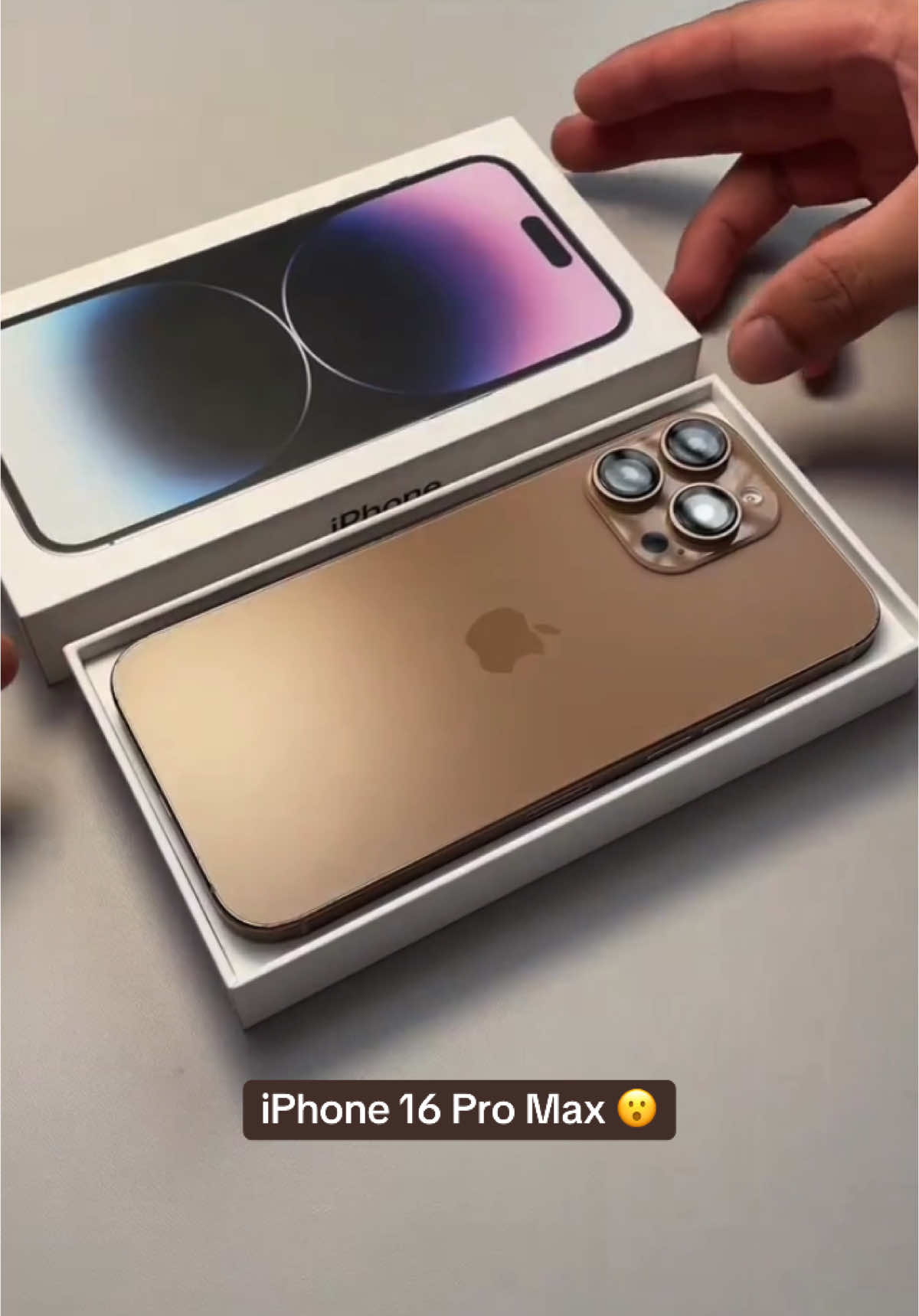 iphone 16 pro max 🤎🔥😮 #iphone #iphone16promax #alakhil_mobile #viral #paris #france #foryou #foryoupage 