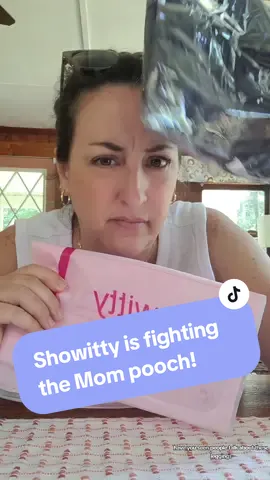 @Showitty is fighting the Mom pooch with the leggings 3-pack. Such a great value for super soft and well made leggings WITH POCKETS! #leggings #showittyleggings #showittyleggingswithpockets #highwaistleggings  #LeggingsFashion #Activewear  #FitnessLeggings  #GymOutfit #WorkoutLeggings  #Athleisure #YogaPants  #LeggingsStyle  #FitFashion #GymWear #SportyLook #ComfortWear  #FitnessApparel #TrendyLeggings 