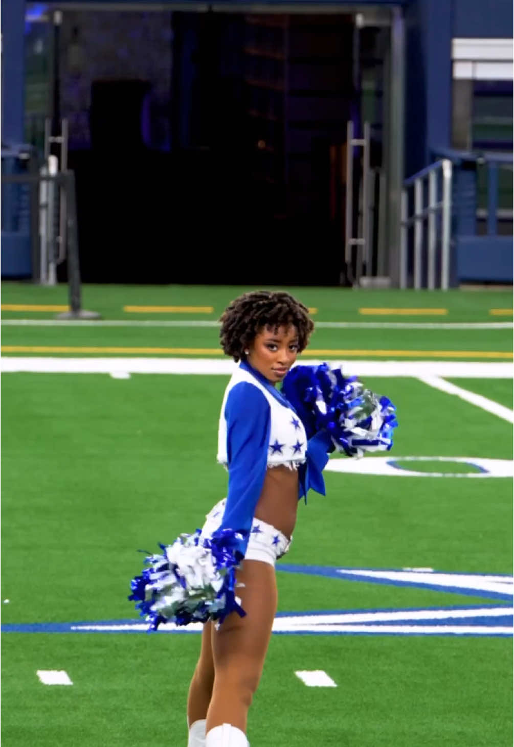 This trend but make it ✨DCC✨