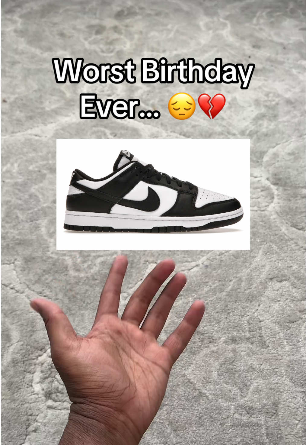 I never get nice gifts from her 😭🤦‍♂️ what do yall get on birthdays!? @Stockxshoesvip  #billywindex #birthday #gift #mom #surprise #shoes #sneaker #fashion #review #unboxing #dunks #panda #sad 