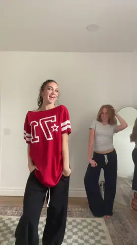 dont look at our feet pls 🫶🏻 #utah #sweats #foryou #viral #taste #dance 