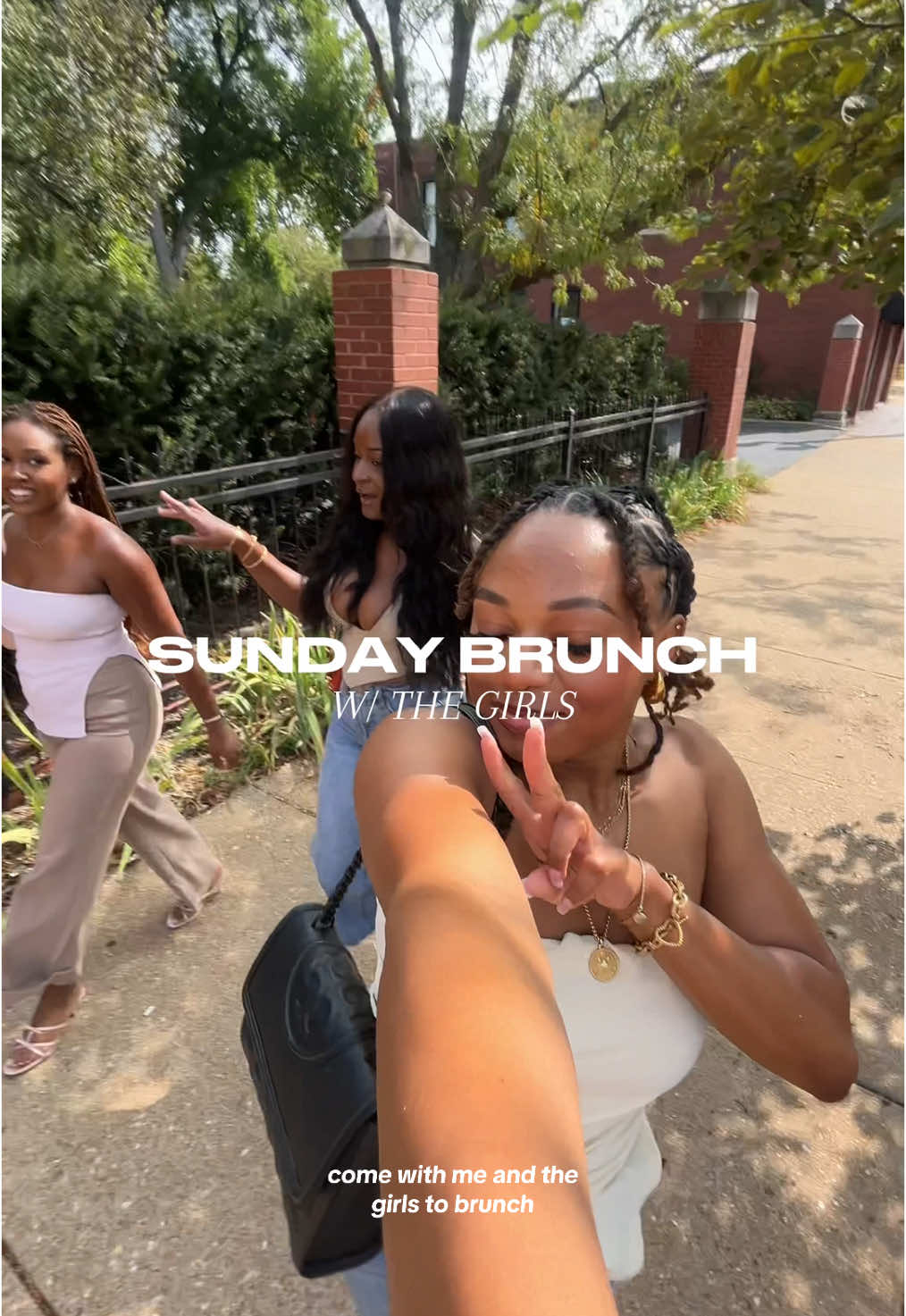 we love a good sunday brunch🙂‍↕️🫶🏽 #collegegirl #collegelife #sundaybrunch #brunch 