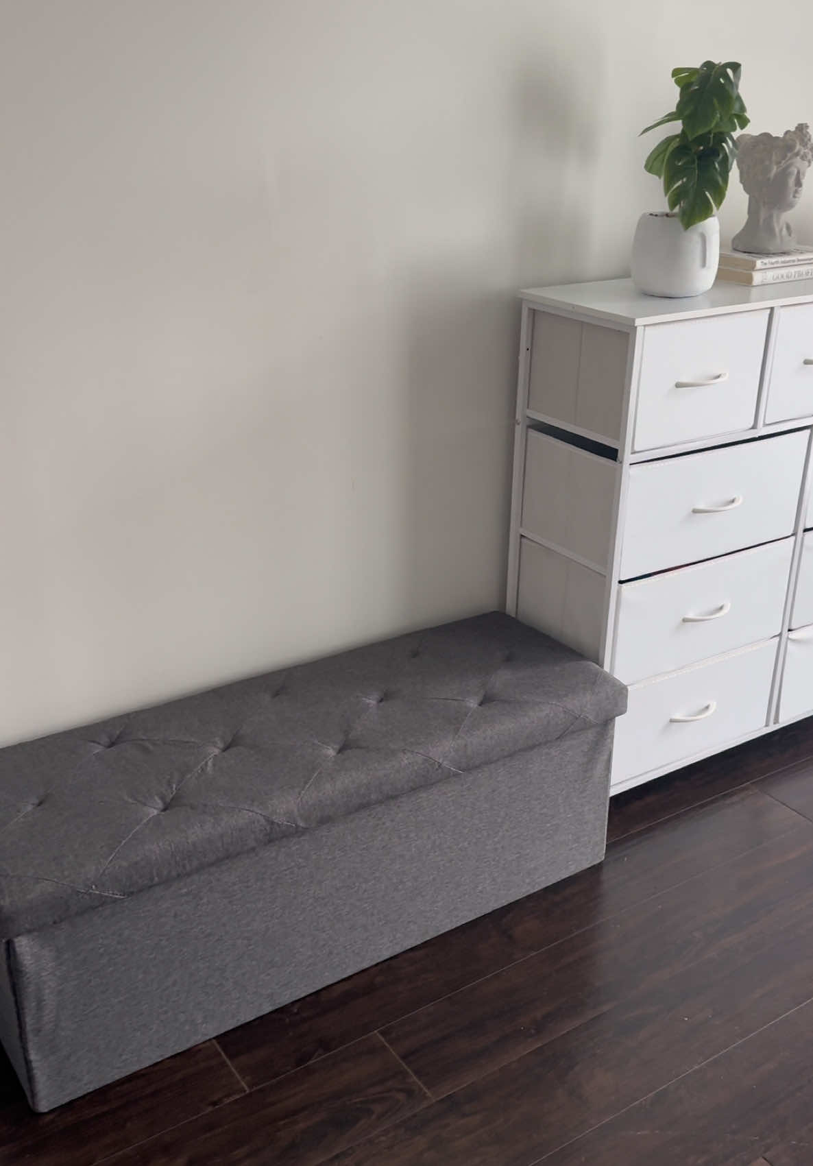 Grab this up before they sell out! #storagesolutions #storage #storagebench #ottomanstorage #ottoman #homefinds #homedecor #organizedhome #organization  #TikTokShop #TikTokMadeMeBuyIt