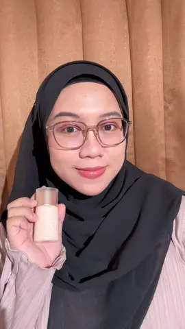Skintint terbaruu dari @ESQA Cosmetics sukak deh ringan banget dan blurin pori-pori 😍👌🏻 #betterskinallday #skintint 