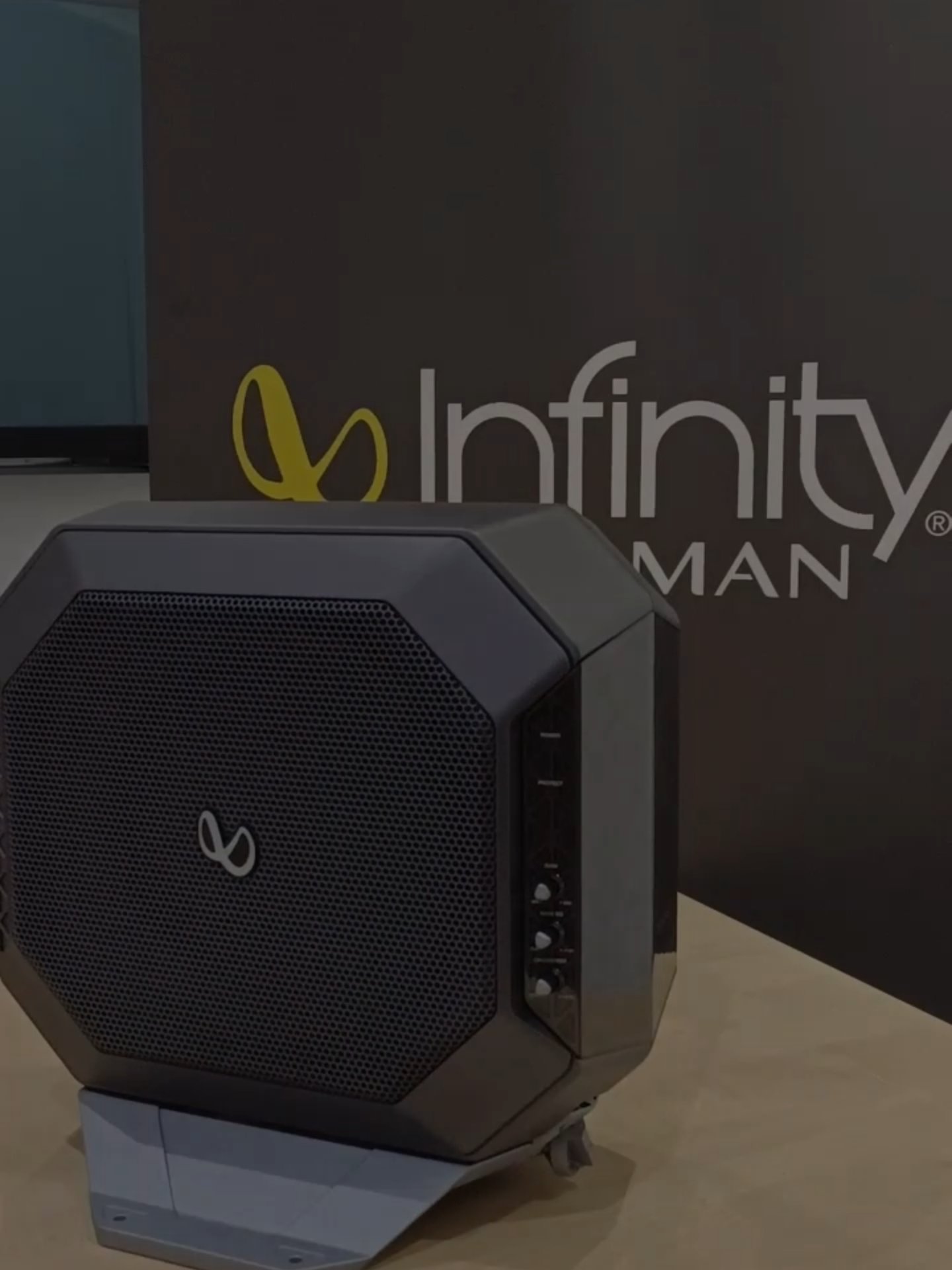 Dahagakan BASS yang ter-paling KUAT dan PADU? Adam hari ini ajak u Infinity Basslink DC - 200WATT CLASS D POWERED 10”Active Subwoofer! Jangan kata Adam tak jio! Jom GONGCANG-kan kereta anda hari !  #infinitysubwoofer #subwoofer #subwoofers #subwooferbass #subwooferbox #bassboosted #caraudio #caraudiosystem #caraudioinstallation #10inchsubwoofer