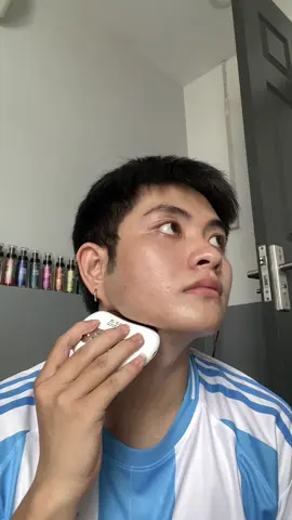 Máy mát xa mini đá cẩm thạch #thetrinh #trinhduythe #tiktokshop #review  #maymassagecamtay #uhub #starscommerce