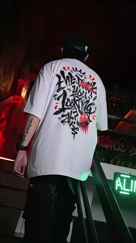 #tshirt  #OOTD  #tee #onepieceedit #fyp #clothing #hotsale  #oversizedshirt #StreetStyle #hiphop 