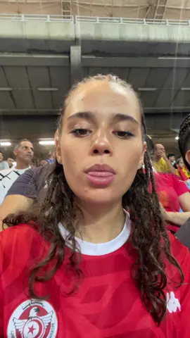 the woman behind us🥰😆 @tunsi  ig:derinelmabrouk