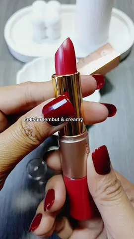 o.two.o lipstik liquid 2 in 1 #otwoolipstik #lisptikmatte #otwooid #lipstikviral #lipstik #affiliatemarketing #affiliatepemula #fypシ゚ #fypage 