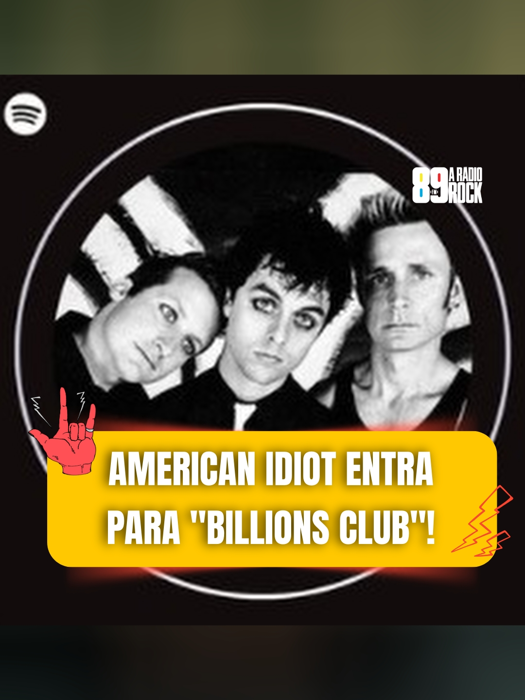 AMERICAN IDIOT BATE UM BILHÃO! O clássico do Green Day, que esse ano faz 20 anos, alcançou a marca de 1 Bilhão de plays no Spotify! Com essa conquista, a música entra para o 