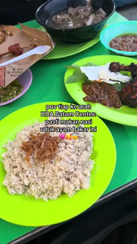 salah satu nasi uduk enak di batam di warunk mas beb KDA batam center ✅ #ayampenyet #kulinerbatam #batam #batamtiktok #batamhits #batamkuliner #fyp #batamcenter #batuajibatam 