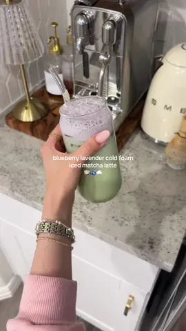 Blueberry lavender iced matcha latte 🤍🫐🍵 #matcha #asmr #satisfying #latte #coffee #asmrsounds #aesthetic #Recipe #asmrfood #drink #inspo #thatgirl #matchalatte 