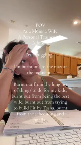 This is my reality right now… #burntout #tiredmom #buildingabusiness #administrativeassistant #strugglingmentally #vunerablepost #realandraw #reality 