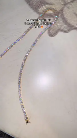 The lifetime warranty too was clutch✅ #jewelry #moissanite #diamonds #tiktokshop #fyp #fypシ゚viral #vancleef #unisex #tennischain #ice #gold #vvsdiamonds 