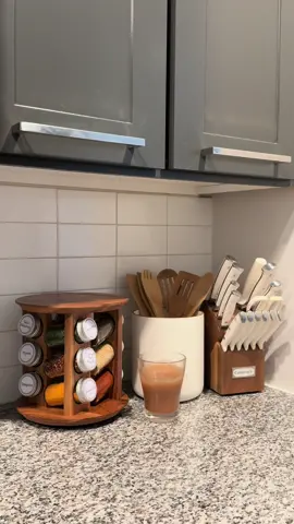 The rotating spice rack was a thrift find (what a steal 🤭) but I linked a few similar options in my LTK, and the spice jars are linked in my amazon storefront!  #fyp #foryoupage #rotatingspicerack #spicerack #organizingspicejars #homedecor #homeinspo #apartmentdecor #aesthetic #nuetralaesthetic #midcentrymodern #midcenturymodernhome #thrifting #thriftfinds #thriftfind #homeaesthetic #kitchendecorinspo #kitchendecor #kitcheninspo 