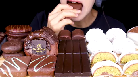 Full Video YouTube Jimmy ASMR, Jimmy Eats #eating #asmr #fyp #dubai #chocolate #dubaichocolate #ricecake #icecream #nutella #두바이초콜릿 #찹쌀떡 #咀嚼音 #モッパン #ドバイチョコレート #チョコレート #アイスクリーム #ヌテラ #デザート