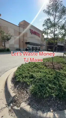 Replying to @. Lets waste money at @TJ Maxx ◡̈ #tjmaxx #tjmaxxfinds #tjmaxxhaul #tjmaxxshopping #homedecor #comeshopwithme #comeshoppingwithme #fypシ゚viral #shoppingvlog #Vlog #letsgoshopping #nebraska #apartmenttour #apartmentdecor 