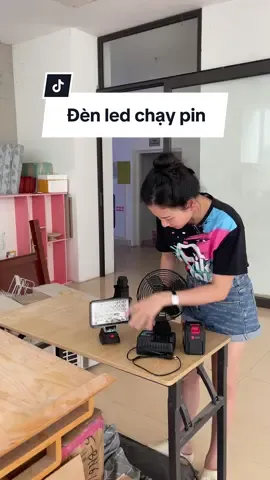 Đèn led chạy pin#dungziuzang #trending #cokhi #denledthongminh 