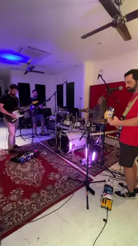 WASTED live at Spindle Studio. Single out now!!! #tune #indierock #rock #poppunkmusic #alternativerock #townsvilleshines #poisonoak #music #studio #live