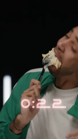 How fast can you finish the ice cream? 🤣