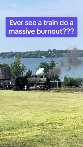 #antiquetractortok #foryou #fyp #farm #history #agriculture #steam #steamengine #train #locamotive #railway #railroad #trains #steamtrains 