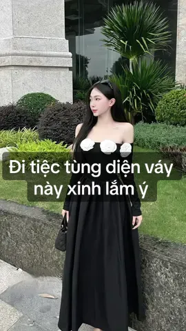 Váy trễ vai tăm dài tay đính hoa siêu sang chảnh 🛒#outfit #phoidoxinh #thịnhhành #viral #thoitrangnu #sétđồxinh #xuhuong #ước_lên_xu_hướng #fashion #thoitrang #vayxinh 