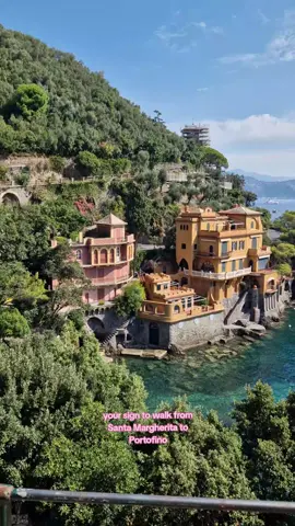 Got to see so many pretty views on the way #portofino #portofinoitaly #santamargheritaligure #santamargherita #italy #italy🇮🇹 #ligureitaly🇮🇹 #ligure #mustdoactivity #mustdo 