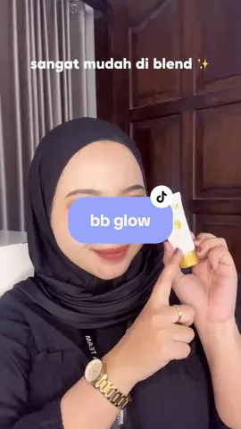 blend pakai 2 jari pun bisaa 😍😍 #bbcream #bbglow #dailymakeup #fyp #rinnadiazellaskincare 