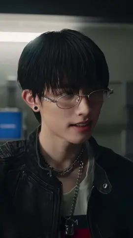 LIAR — BUS / AA PART #BUSbecauseofyouishine #AAashirakorn #bus_liar_mv @AA BUS 