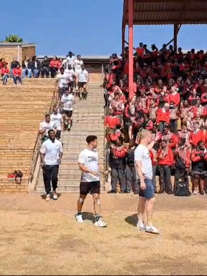 Hoërskool Kanonkop gave a hero's welcome to the bronze medal-winning Blitzbokke!