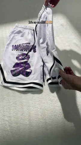 These shorts are so cool!!!! #laborday #halloween2024 #falldealsforyou #tiktok #tiktokshop #OOTD #formen #fashion #blackfriday #christmas #shorts #print #casual #pocket #loose #comfy #soft 
