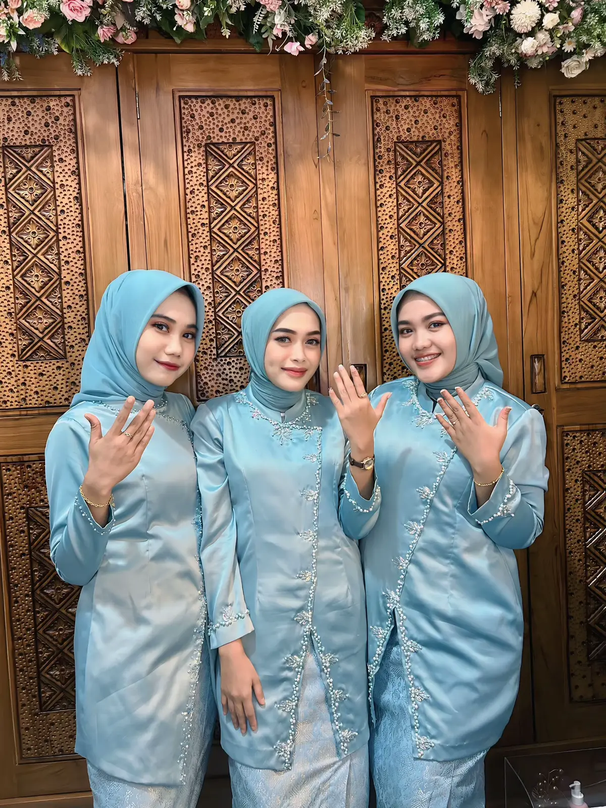 #bridesmaids #bestie #bridesmaiddresses #gadihminang 