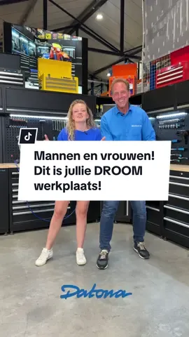 Mannen! En vrouwen! Dit is jullie DROOM werkplaats! 🛠️ #garage #datona #werkplaats #gereedschap #showroom #haulerwijk