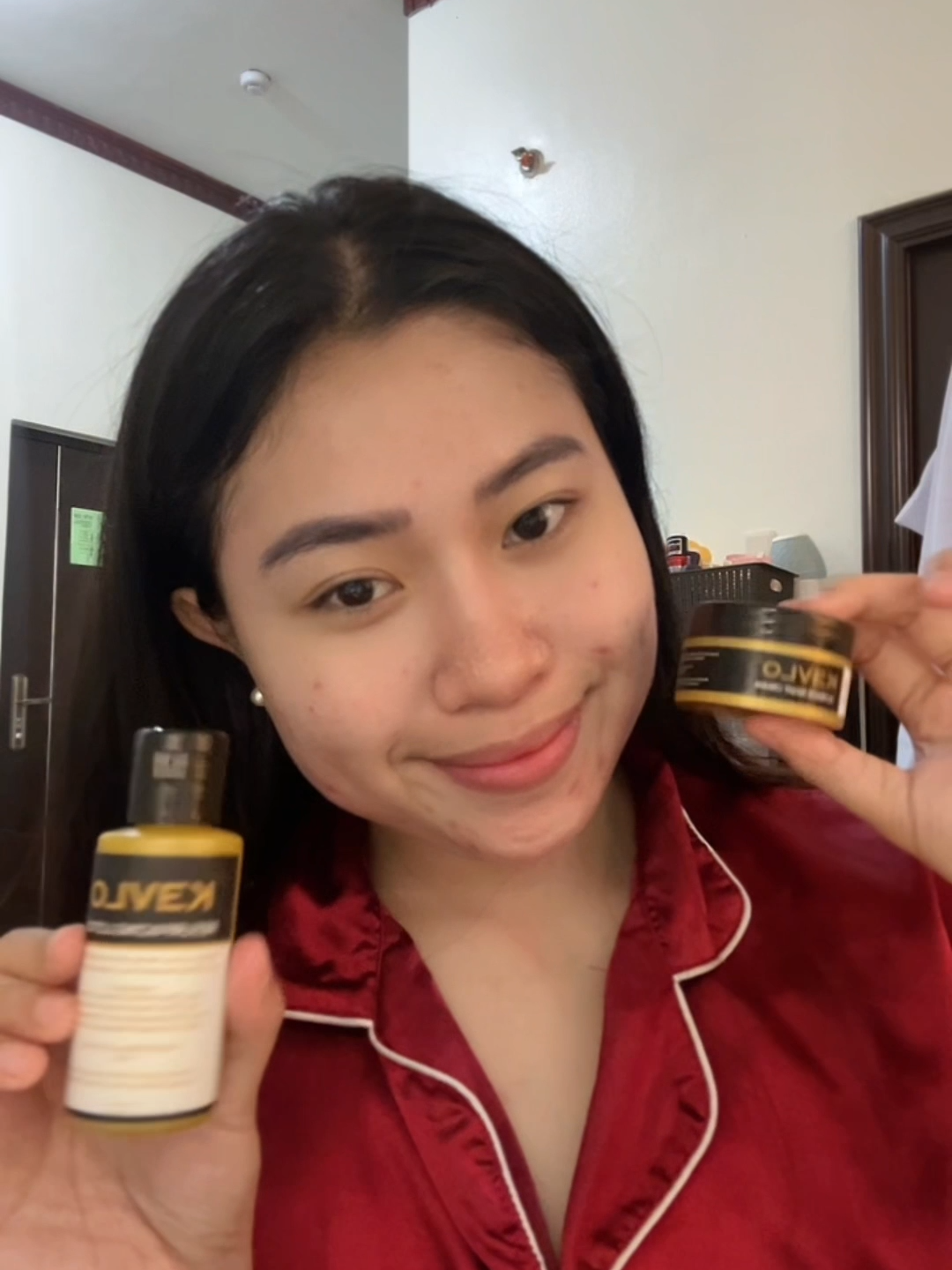 Glow up with the perfect skincare routine! 🌟 The KEVLO Facial Starter Set is your all-in-one daily ritual to cleanse, treat, and protect. Combat acne, scars, and uneven skin tone while nourishing your skin with vitamins and peptides. Start your routine today for healthy, radiant skin! ✨ #skincare #kevlo #acne