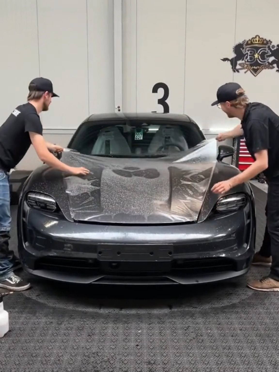 Car gets a screen protector 😂 (IG🎥: @bcsignature) #Unreel #Extreme #Car #Design #Wrapping