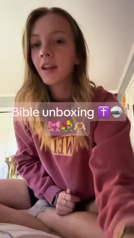 Im obsessed to say the least ! #newbible #christiantiktok #thejesusbible #fypシ゚viral 
