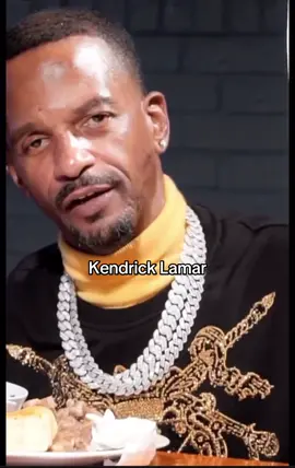 “His music don’t touch the souls of the south… I ain’t never heard no one say hey man bump that Kendrick. I don heard them say bump that Drake”  Charleston White slams Kendrick Lamar’s music while showing support for Drake 😭 #Drake #kendrick #SuperBowl #lilwayne 