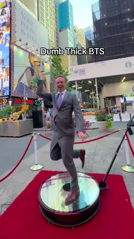 Tag the dance creator for me 🙏🏻 🎥: @Jafar Inomzoda #dance #trend #nyc #timessquare 
