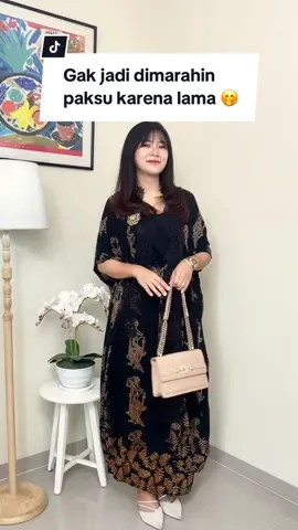 Suka rempong sendiri kalo mau kondangan harus siapin outfit 😫 Dan yang paling lama itu milih outfit yang cocok 🥲 Tapi sejak kenal batik modern wanita One Set Andin ini aku gak pernah pusing mix n match outfit lagi, soalnya ini udah 1 set jadi gak bingung cari atasan atau bawahan lagi 😍 Yang mau kondangan sat set gak pake lama juga yuk checkout sekarang 💕 #batikkondangan #batikmodern #batikwanita #setelanbatik #setelankondangan